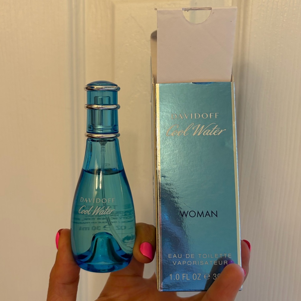 New with box - Davidoff Cool Water Woman Eau de Toilette